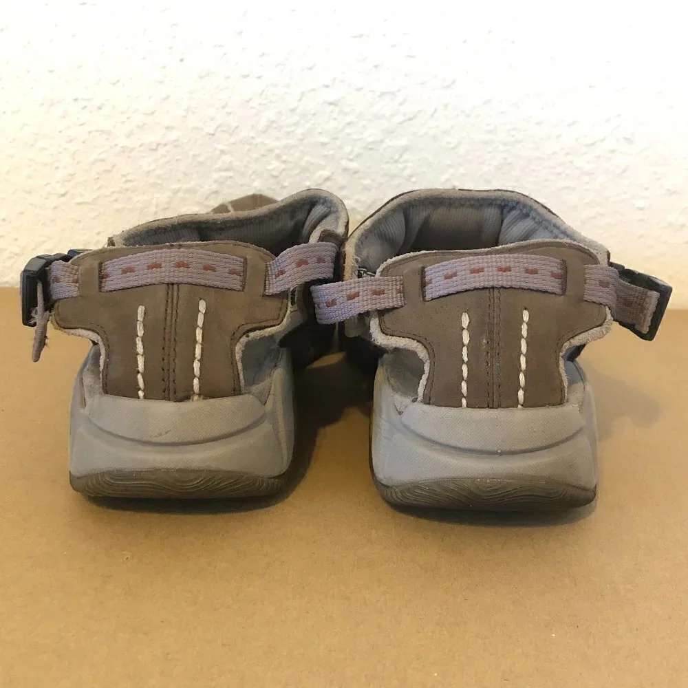 TEVA Sandals Men's Size 9 Brown Tan Leather Stitching Pattern F10004L Hiking